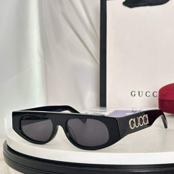Picture of Gucci Sunglasses _SKUfw79480294fw